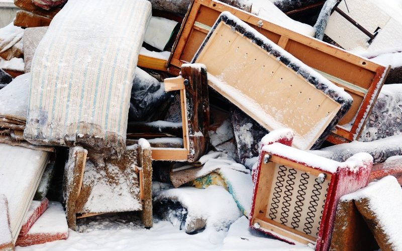 How to Dispose of Old Furniture with a Skip